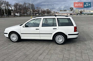 Універсал Volkswagen Golf 2005 в Черкасах