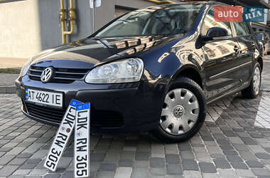 Хэтчбек Volkswagen Golf 2005 в Ивано-Франковске