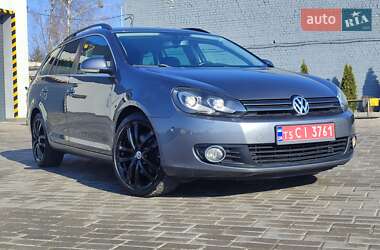 Універсал Volkswagen Golf 2010 в Рівному