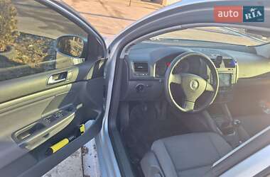 Хэтчбек Volkswagen Golf 2008 в 