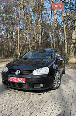 Хэтчбек Volkswagen Golf 2006 в Киверцах