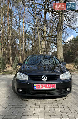 Хэтчбек Volkswagen Golf 2006 в Киверцах