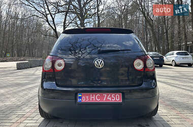 Хэтчбек Volkswagen Golf 2006 в Киверцах