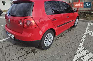 Хетчбек Volkswagen Golf 2005 в Старокостянтинові