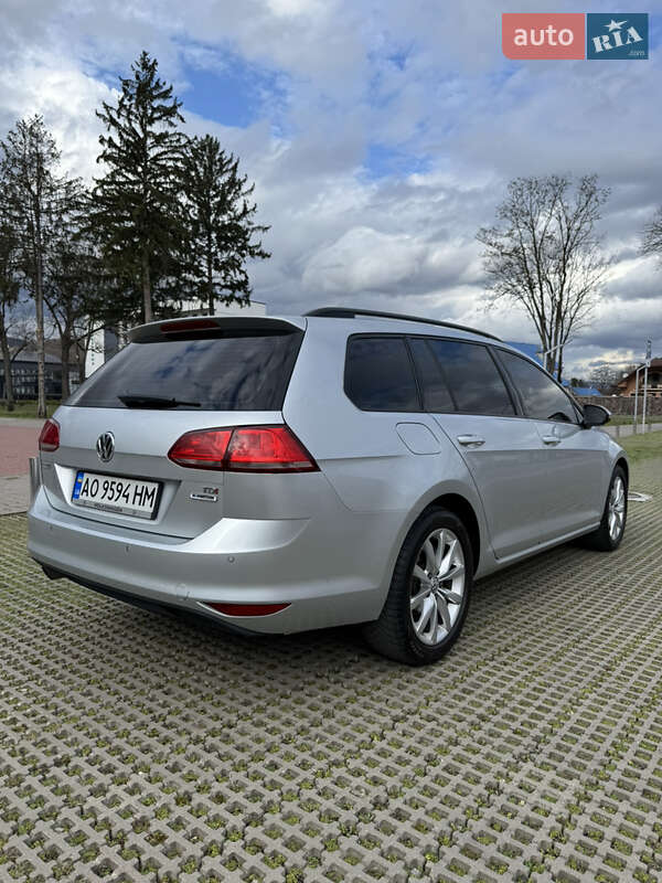 Универсал Volkswagen Golf 2015 в Мукачево