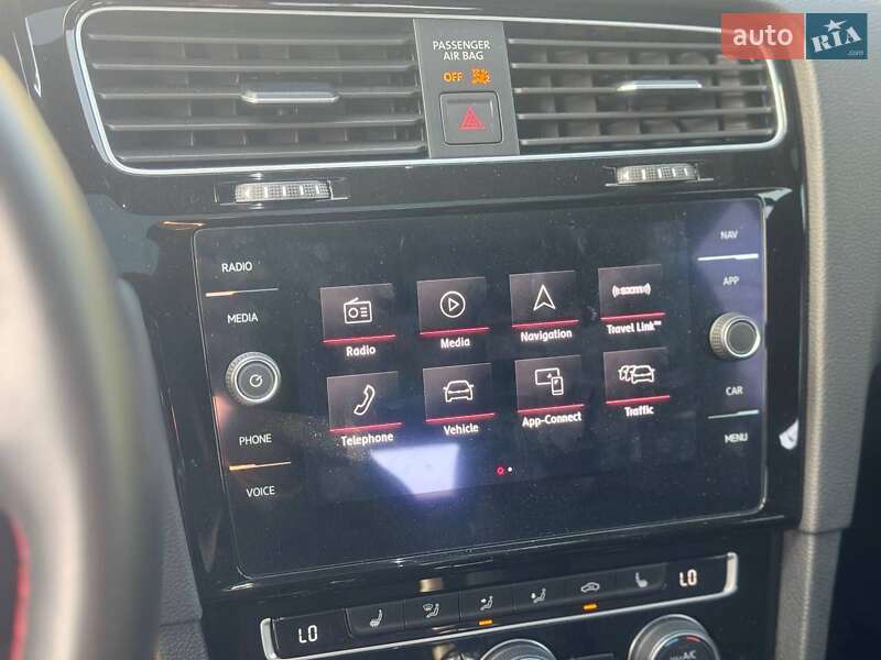 Хетчбек Volkswagen Golf 2019 в Києві