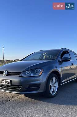 Универсал Volkswagen Golf 2015 в Днепре