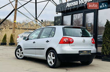 Хетчбек Volkswagen Golf 2004 в Харкові