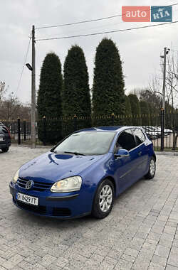 Хэтчбек Volkswagen Golf 2005 в Ровно