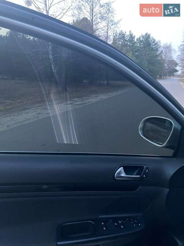 Универсал Volkswagen Golf 2011 в Камне-Каширском