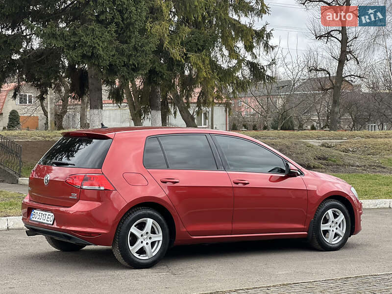 Хетчбек Volkswagen Golf 2013 в Кременці