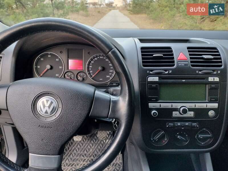 Універсал Volkswagen Golf 2007 в Вараші