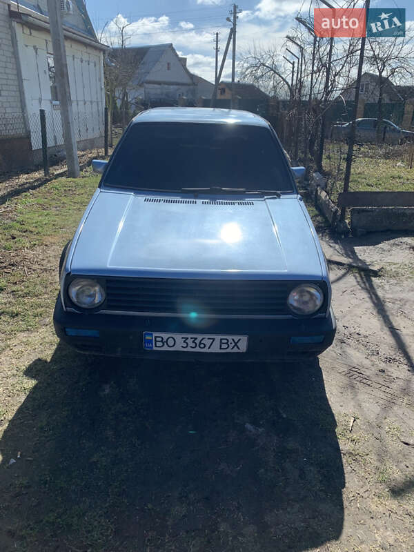 Хэтчбек Volkswagen Golf 1987 в Дубно