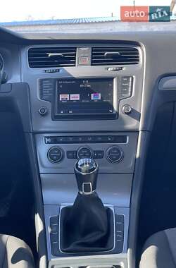 Універсал Volkswagen Golf 2016 в 