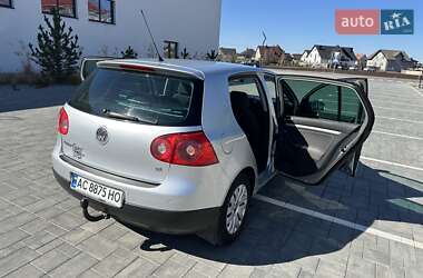 Хэтчбек Volkswagen Golf 2008 в 
