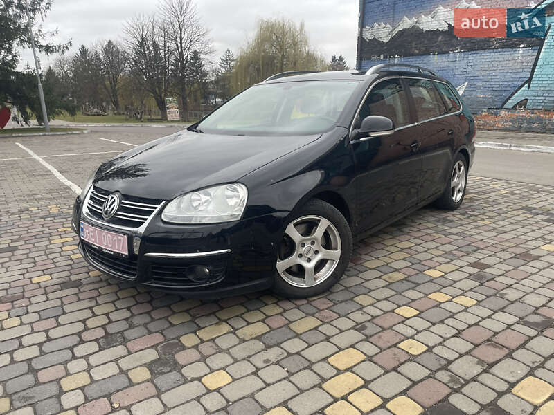 Універсал Volkswagen Golf 2009 в Луцьку