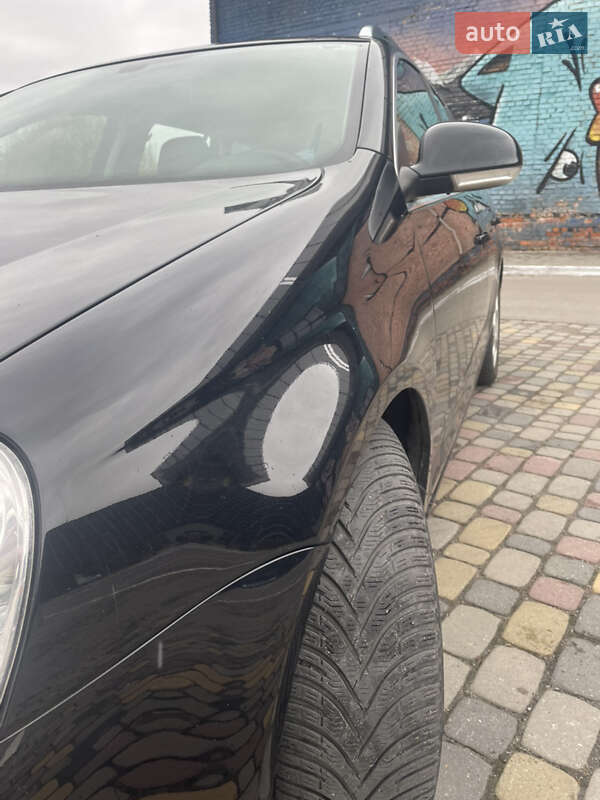 Універсал Volkswagen Golf 2009 в Луцьку