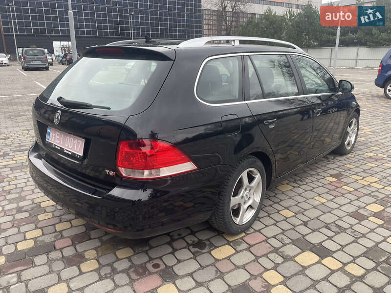 Універсал Volkswagen Golf 2009 в Луцьку