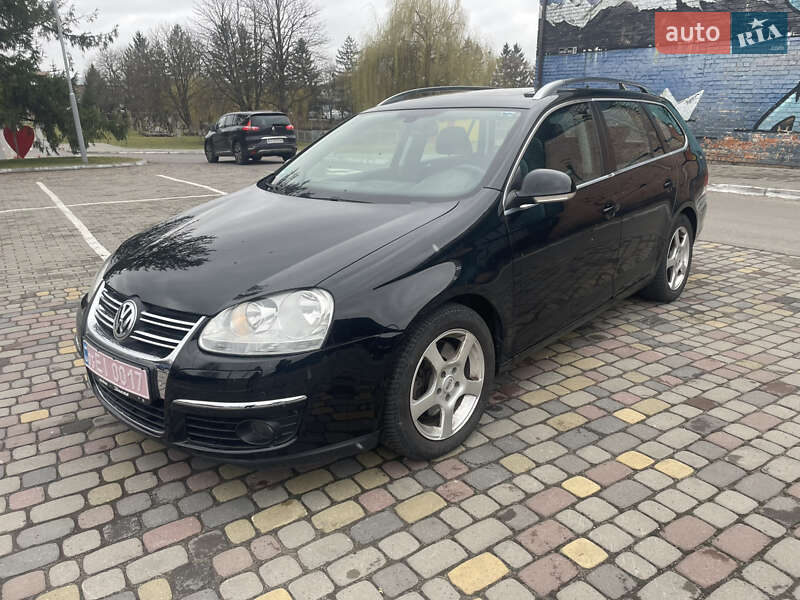 Універсал Volkswagen Golf 2009 в Луцьку