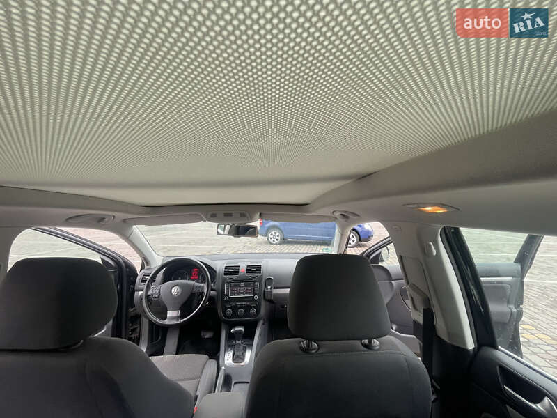 Універсал Volkswagen Golf 2009 в Луцьку