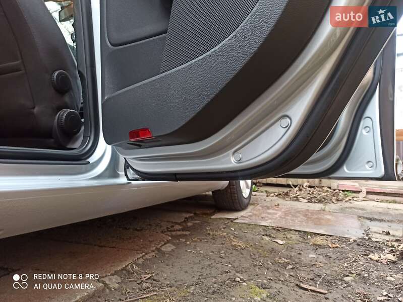 Хэтчбек Volkswagen Golf 2005 в Черновцах фото 19 Хэтчбек Volkswagen Golf 2005 в Черновцах