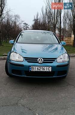 Хетчбек Volkswagen Golf 2005 в Горішніх Плавнях