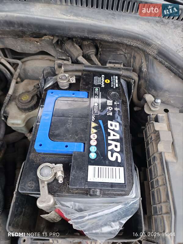 Хетчбек Volkswagen Golf 2005 в Харкові