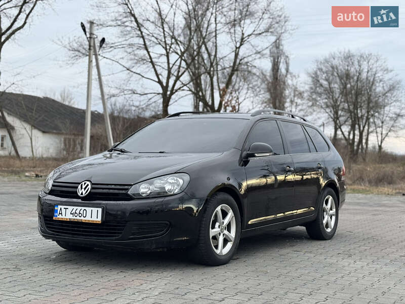 Універсал Volkswagen Golf 2011 в 