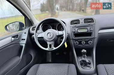 Хетчбек Volkswagen Golf 2010 в Львові