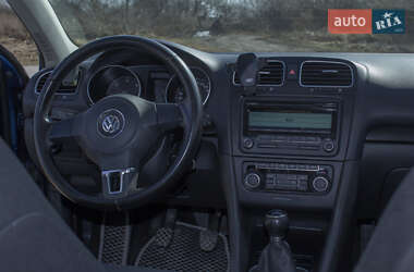 Универсал Volkswagen Golf 2010 в 