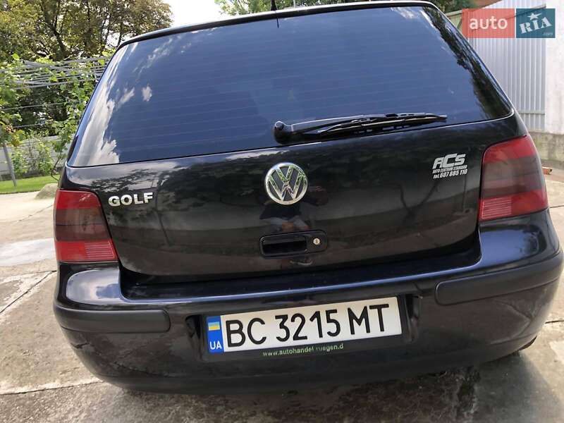 Хетчбек Volkswagen Golf 2003 в Дрогобичі