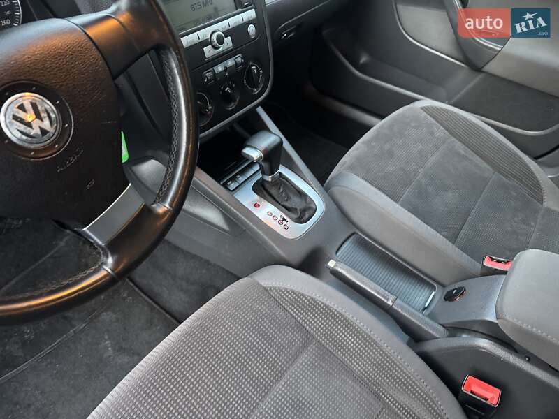 Универсал Volkswagen Golf 2007 в Шепетовке