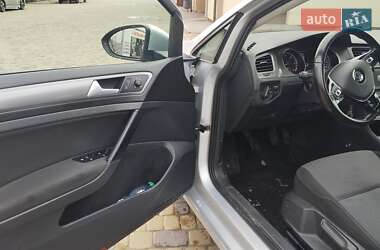 Універсал Volkswagen Golf 2016 в 