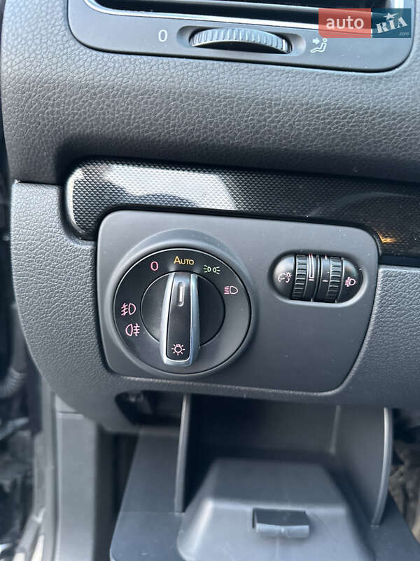 Хэтчбек Volkswagen Golf 2008 в Белой Церкви