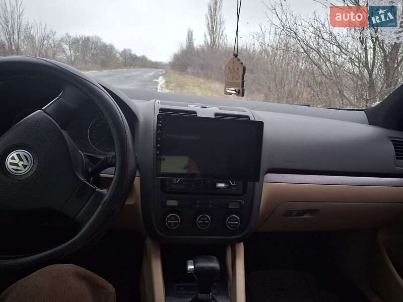 Хетчбек Volkswagen Golf 2006 в Подільську