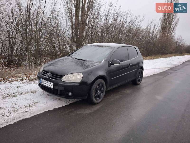 Хетчбек Volkswagen Golf 2006 в Подільську