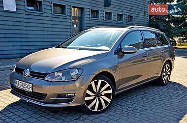 Універсал Volkswagen Golf 2014 в Івано-Франківську