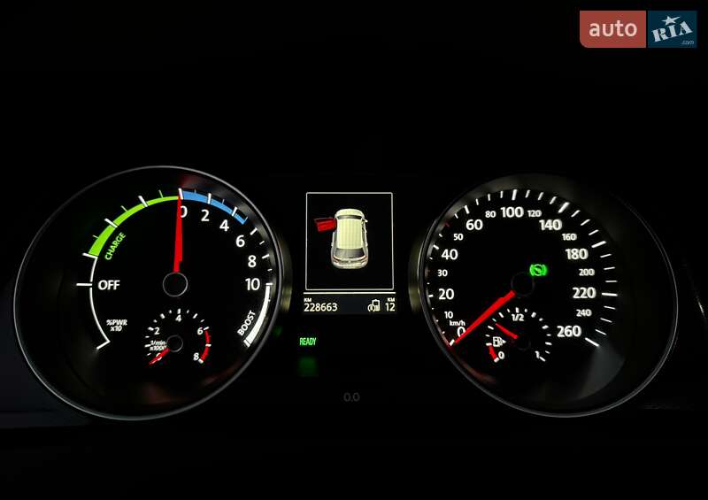 Хэтчбек Volkswagen Golf 2015 в Житомире