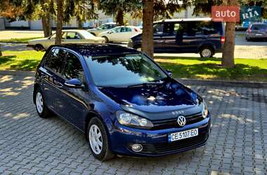 Хэтчбек Volkswagen Golf 2010 в 