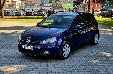 Хэтчбек Volkswagen Golf 2010 в 