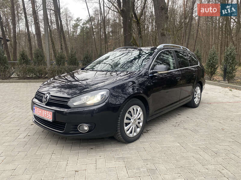 Универсал Volkswagen Golf 2010 в Луцке