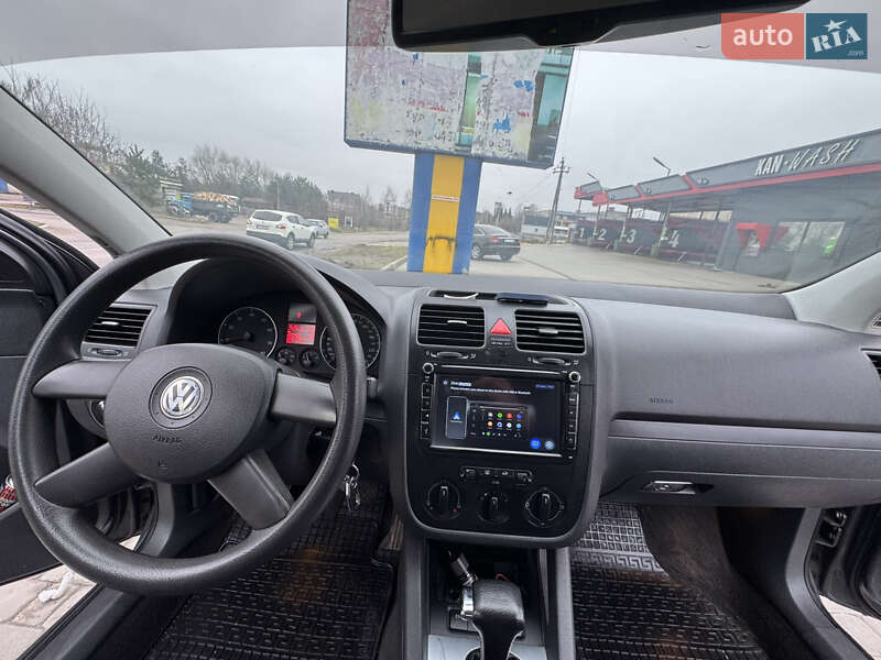 Хетчбек Volkswagen Golf 2005 в Білій Церкві