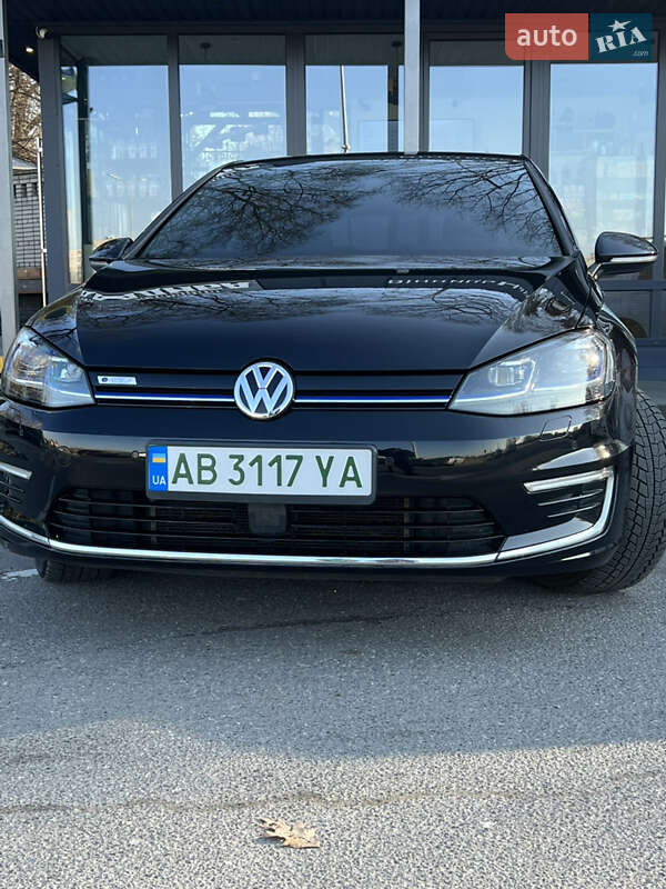 Хетчбек Volkswagen Golf 2020 в Вінниці