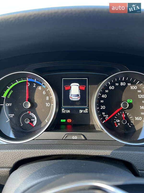 Хетчбек Volkswagen Golf 2020 в Вінниці