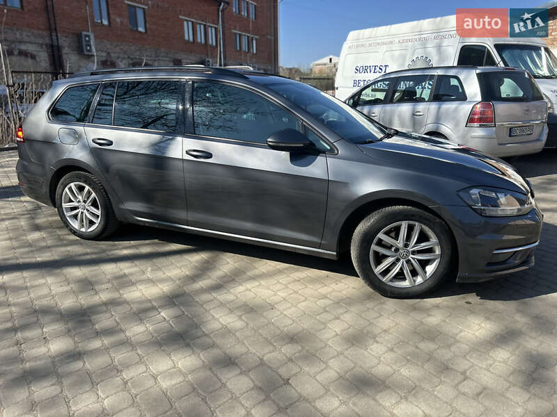Универсал Volkswagen Golf 2017 в Львове