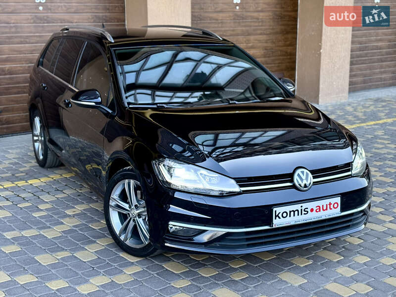 Універсал Volkswagen Golf 2017 в 