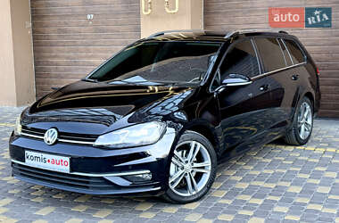 Універсал Volkswagen Golf 2017 в 