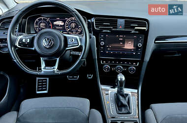 Універсал Volkswagen Golf 2017 в 