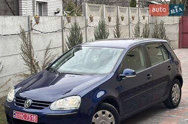 Хетчбек Volkswagen Golf 2006 в Дніпрі