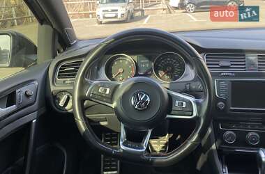 Хетчбек Volkswagen Golf 2016 в 